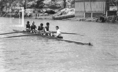 Bote del Club de Regatas