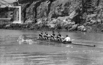 Bote del Club de Regatas