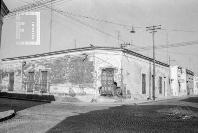 Esquina oeste de Ameghino e Italia, casa de Fabio Arámburu