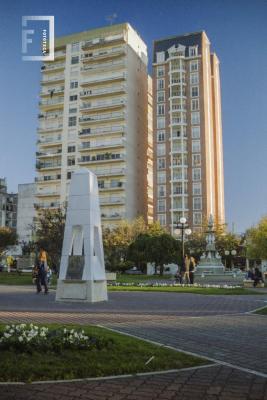Plaza Mitre y edificios