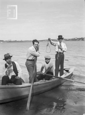 Grupo en canoa