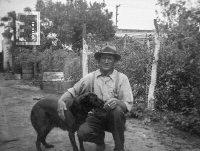 Hombre con perro