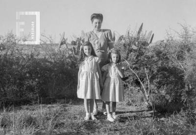 Nélida Neyret e hijas, Marita y Graciela