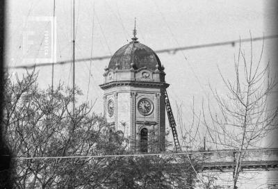 Cúpula Municipalidad con escalera