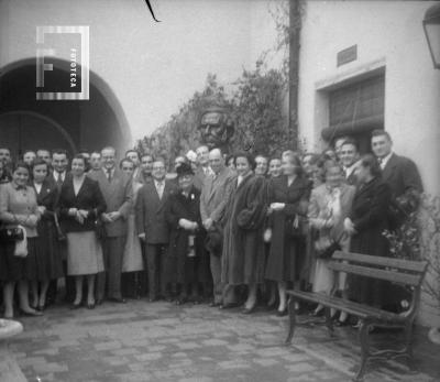 Entrega de placa de Centros Universitarios en Casa del Acuerdo, 31 de mayo de 1952