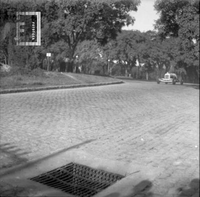 Auto en carrera