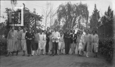Grupo en la quinta de Olivera Córdoba