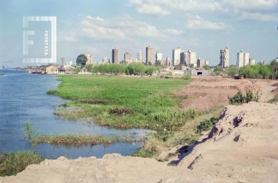 Vista de San Nicolás desde la zona de la costanera nueva (en construcción)