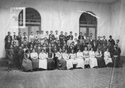 Grupo alumnos Colegio Nacional