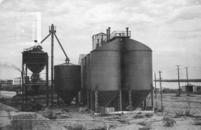 Vista de Silos de Cemento y Dosificadora, hacia Oeste