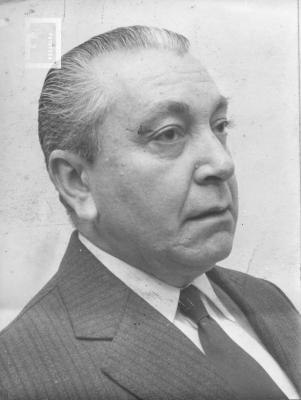Profesor Miguel Julio Perret