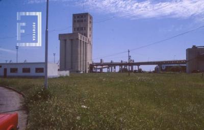 Puerto Nuevo. Silos y elevadores