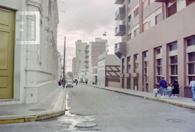 Calle Sarmiento desde Belgrano hacia el noroeste