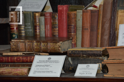 "Tesoros bibliográficos" en Biblioteca Rafael de Aguiar 