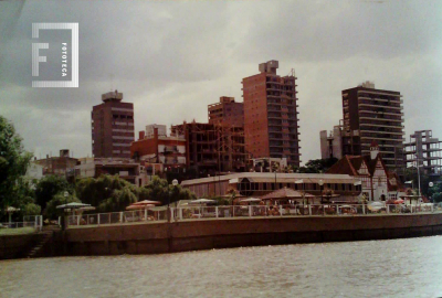 Vista de la ciudad desde el río
