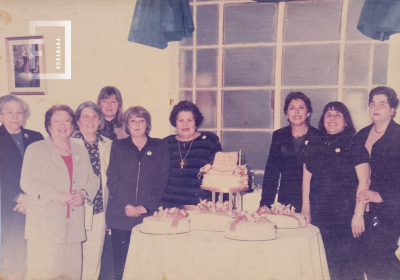 Comisión de damas - Torta aniversario 100 años Hogar del Carmen