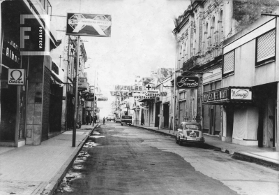 Calle Mitre entre Urquiza y Francia