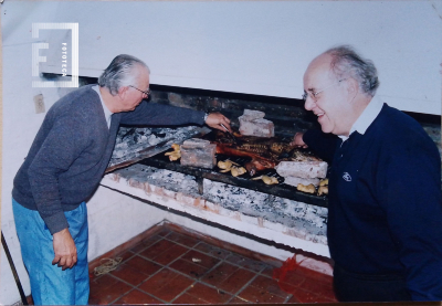 Asado en el quincho de la sede - Monte Camping Club Belgrano