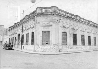 Escuela Normal vieja, Sarmiento y Lavalle