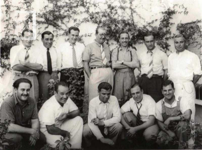 Retrato grupo hombres 