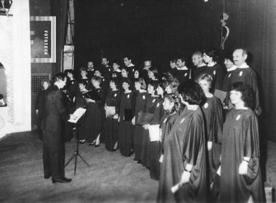 Coro Nicoleño en Teatro Municipal