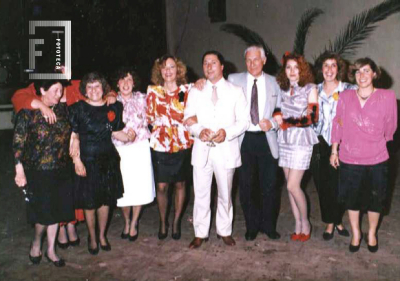 Presidentes del Club Social y Deportivo La Emilia junto a colaboradores