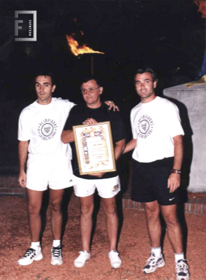 Homenaje al creador de las Olimpiadas Emilianas