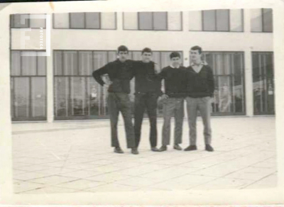 Amigos en el club