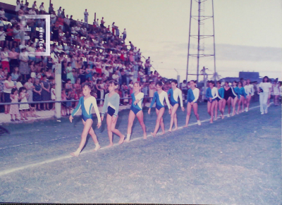 Ingreso alumnas gimnasia - Exhibición deportiva en Club Somisa