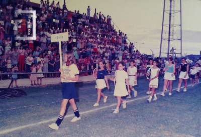ingreso alumnas tenis - Exhibición deportiva en Club Somisa