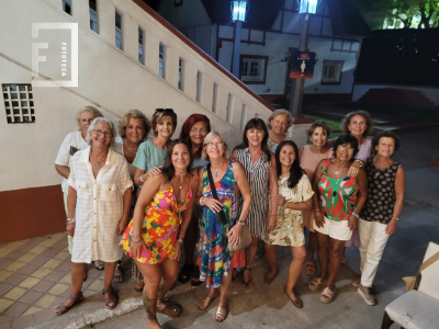 Grupo de amigas - Club Regatas 