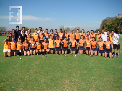 Primer partido cancha hockey - Club Regatas 