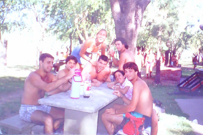 Amigos en el club 