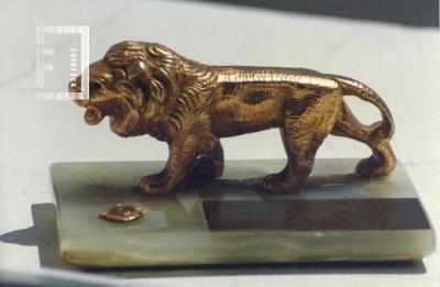 León de Oro. Distinción que otorga periódicamente el Club de Leones