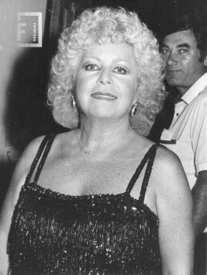 Estela Raval en Teatro Municipal