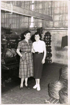 Compañeras  - Fábrica textil La Emilia