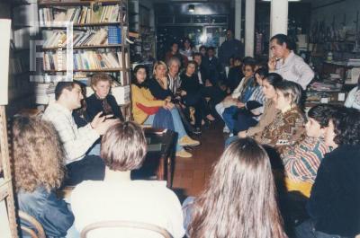 "Poesía por Poetas " en el Buen Libro