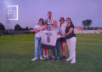 Homenaje al jugador de fútbol Jorge Cándido - Club Social y Deportivo La Emilia