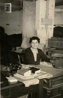 Secretaria en oficina - Fábrica textil La Emilia