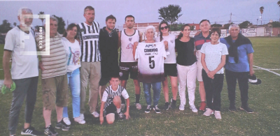 Homenaje al jugador de fútbol Jorge Cándido - Club Social y Deportivo La Emilia
