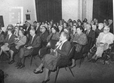 Presentación libro "Del derecho y del revés" de Hebe Dileo en Asoc. Rumbo.