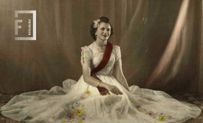 Retrato dama - Princesa cincuentenario de La Emilia