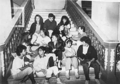 Escuela Municipal de Teatro. Grupo de estudiantes