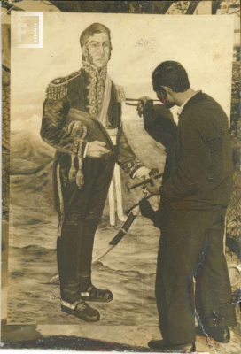 Rubito Gonzàlez pintando óleo del libertador General José de San Martín 