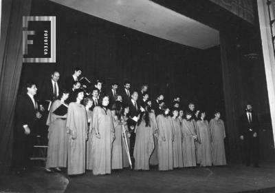 Coro del Banco Provincia en Teatro Municipal