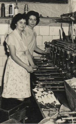 Compañeras de trabajo - Fábrica Textil La Emilia