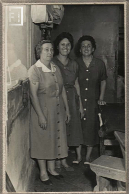 Compañeras de trabajo - Fábrica textil La Emilia