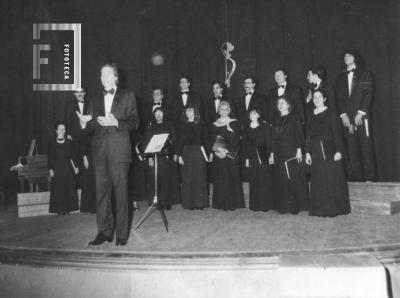 Coro de Rosario en Teatro Municipal