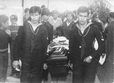 Funeral del Marinero Víctor Pallares, muerto en el hundimiento del ARA General Belgrano