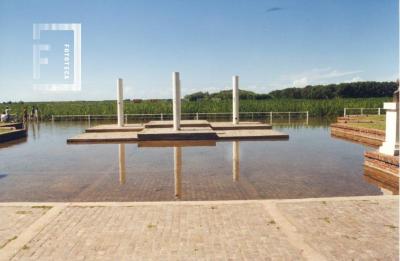 Creciente del Paraná (4, 24 m), costanera inundada